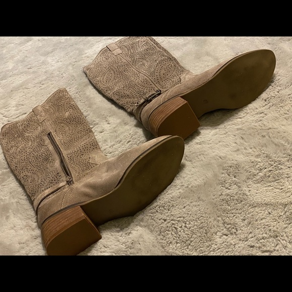 Boots - Picture 2 of 2